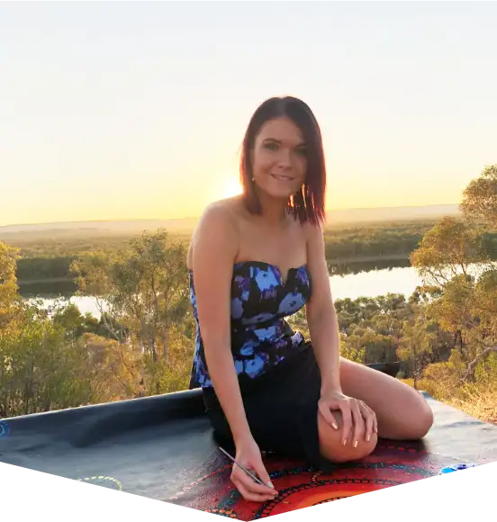 Photo of artist Chern'ee Sutton