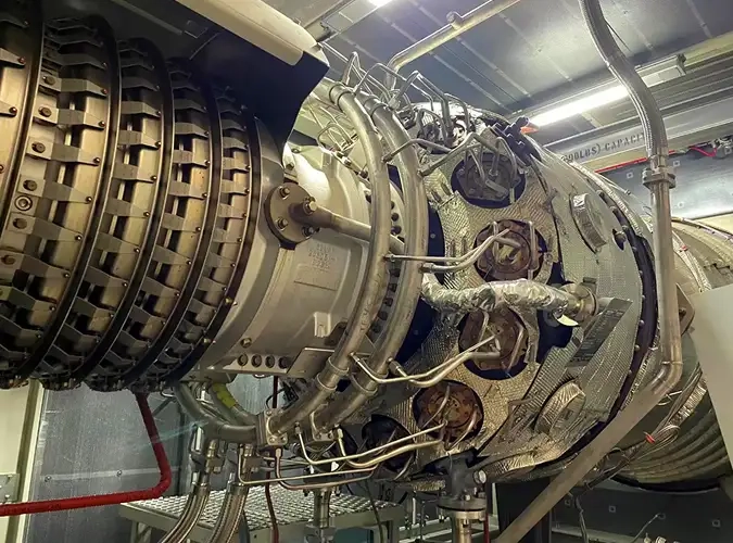large jet engine